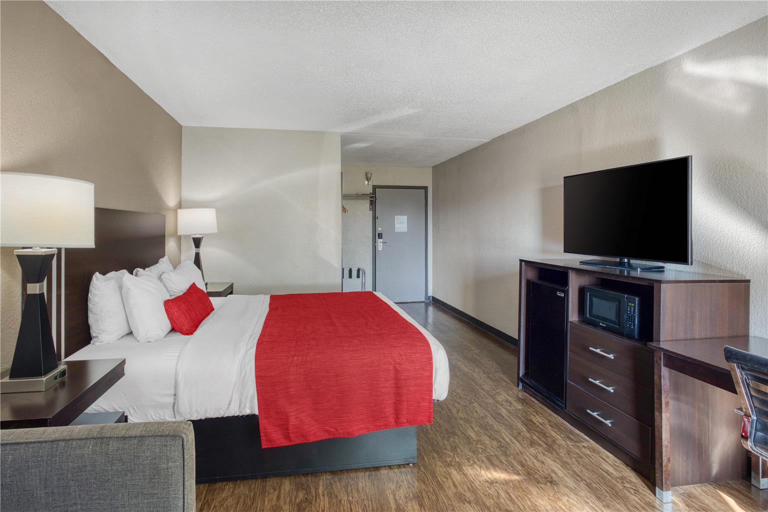 SureStay by Best Western Greenville Image