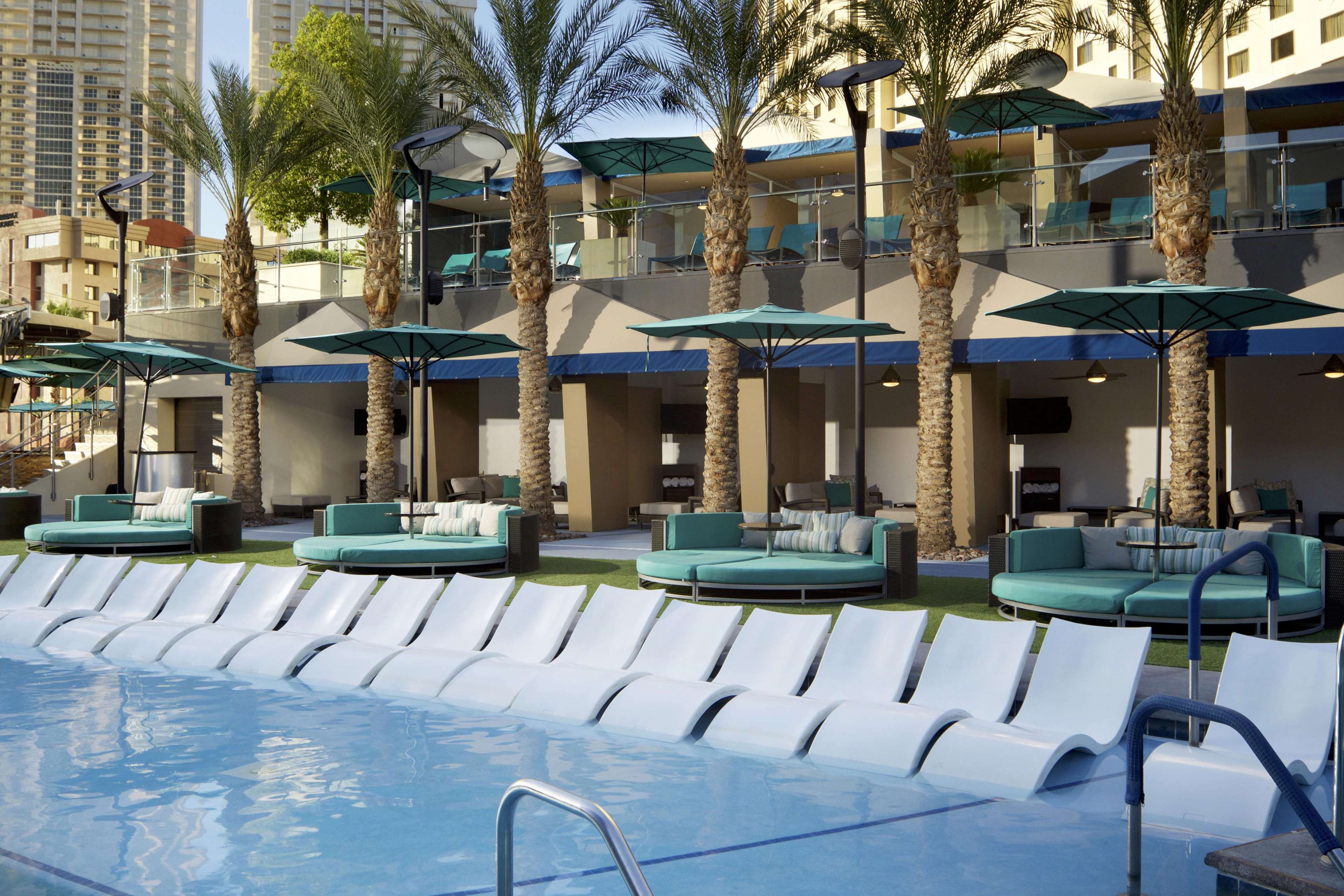 Elara by Hilton Grand Vacations – Center Strip Photo