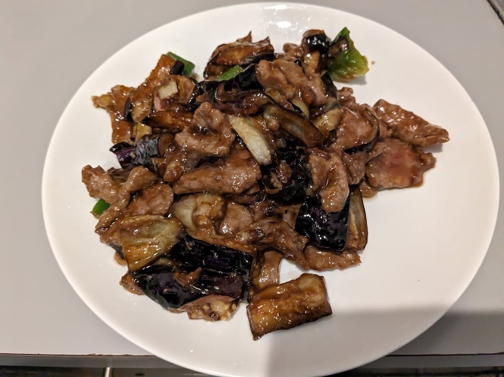 46 茄子牛/Beef With Eggplant in Garlic Sauce🌶️