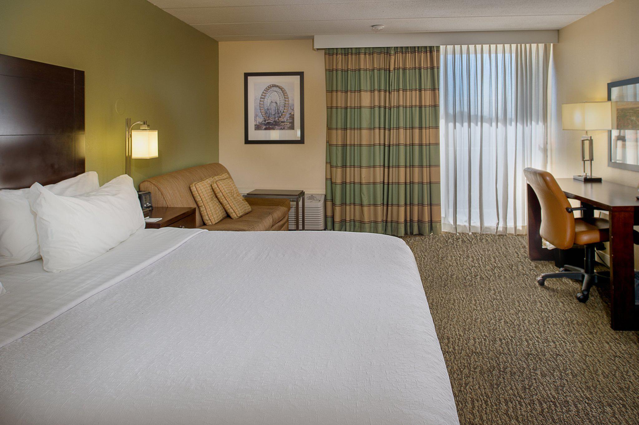 Holiday Inn St. Louis - Forest Park Photo