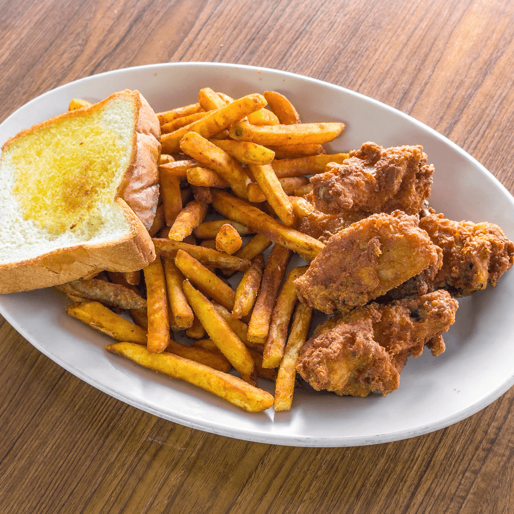 Wing Ding Dinner (8 Pieces)