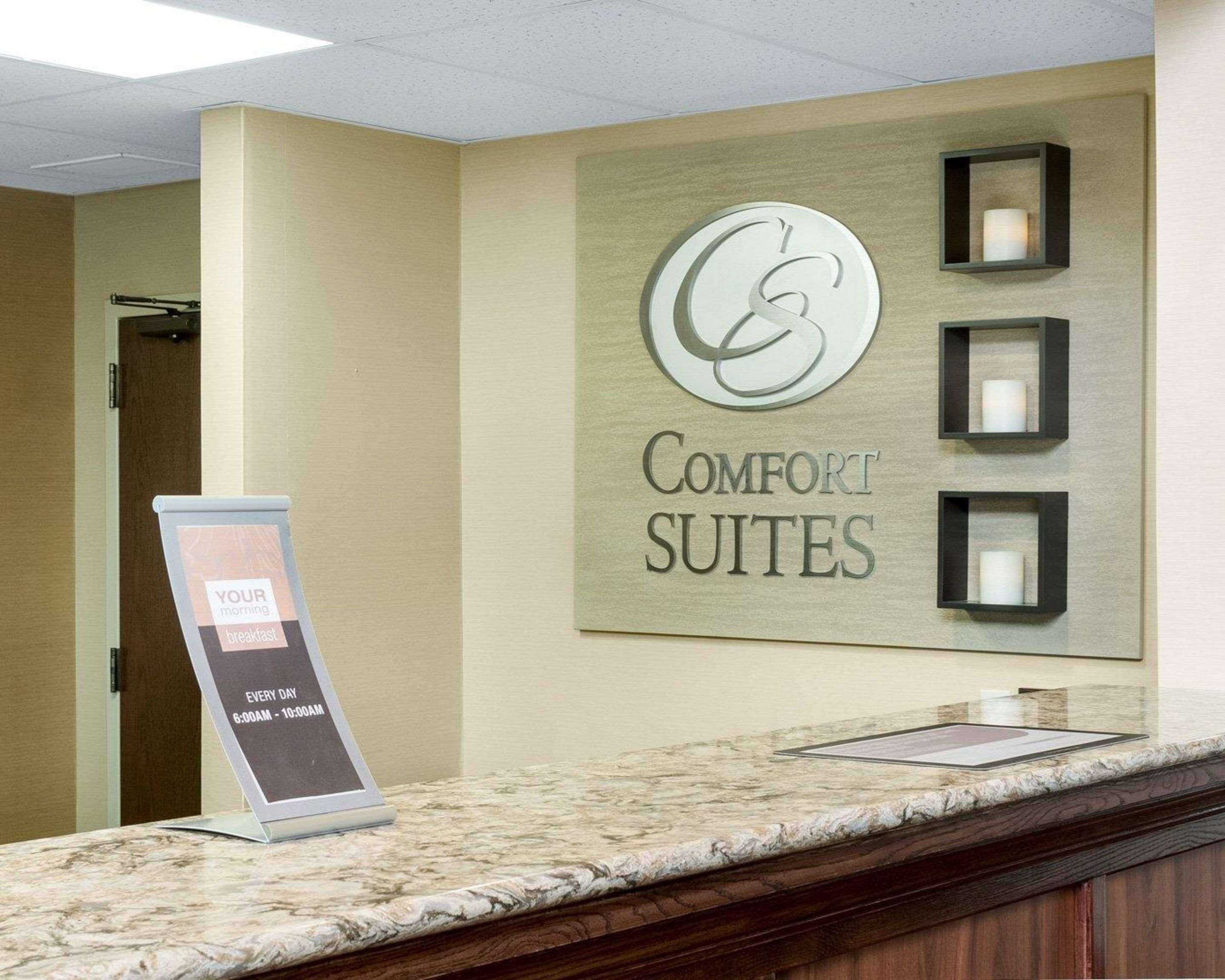 Comfort Suites Bismarck Photo