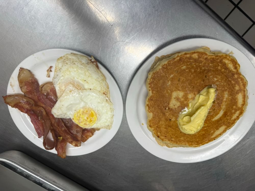 Buttermilk Hot Cake Breakfast
