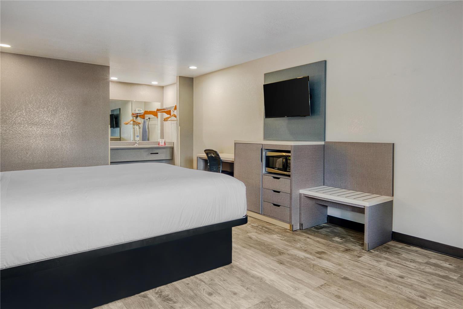 SureStay by Best Western Ukiah Image