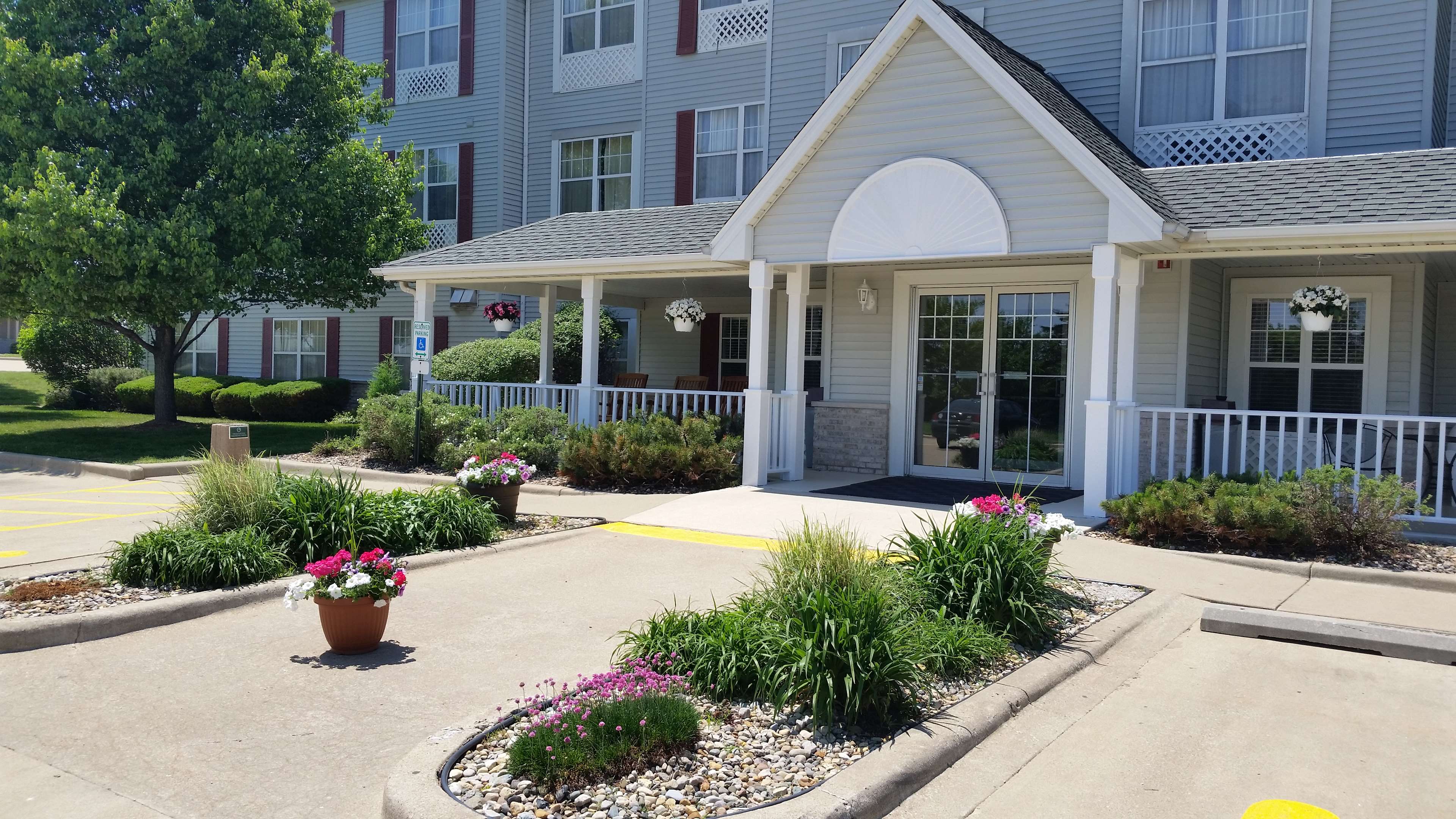 Country Inn & Suites by Radisson, Bloomington-Normal West, IL Photo