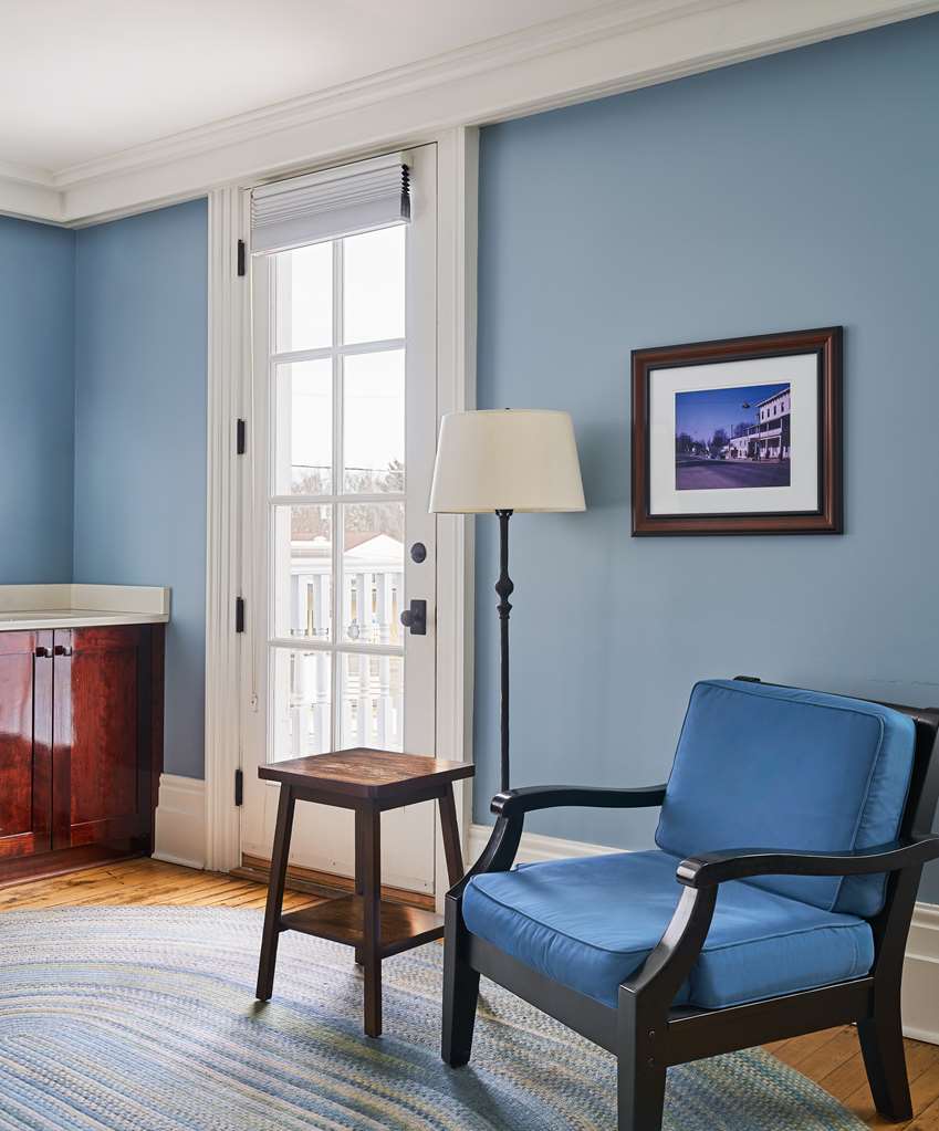 The Cadillac House Lexington, Tapestry Collection by Hilton Image