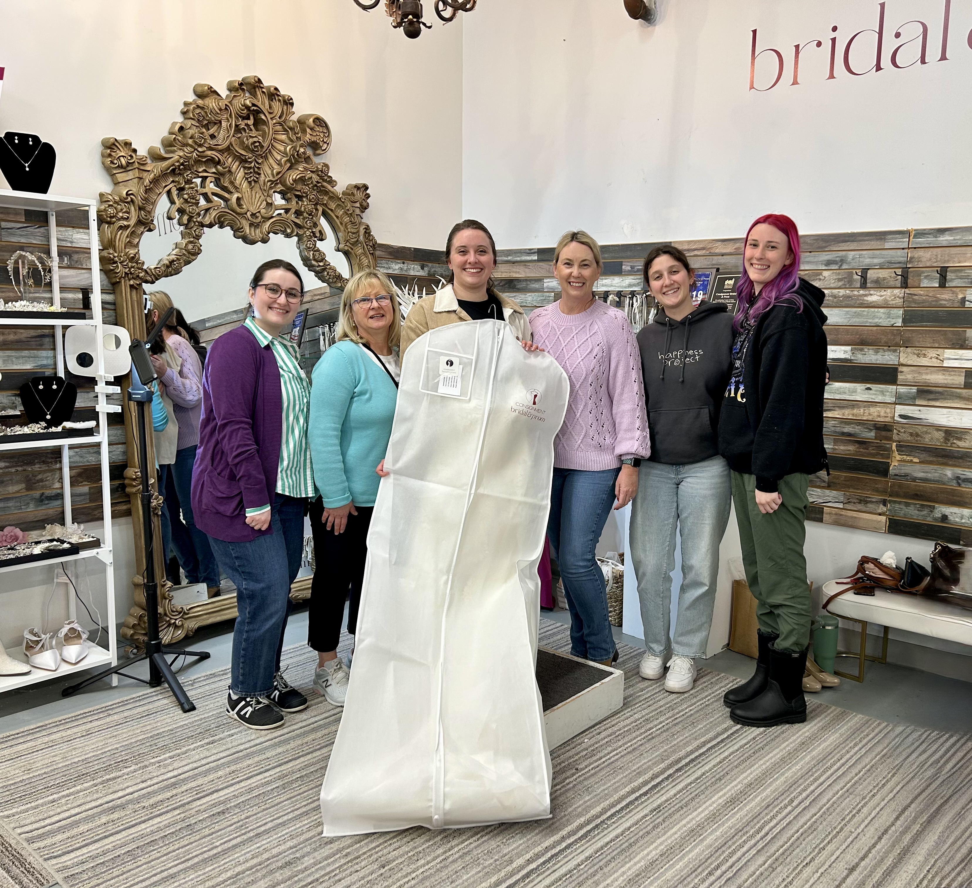 Consignment Bridal & Prom, LLC Franchise Image