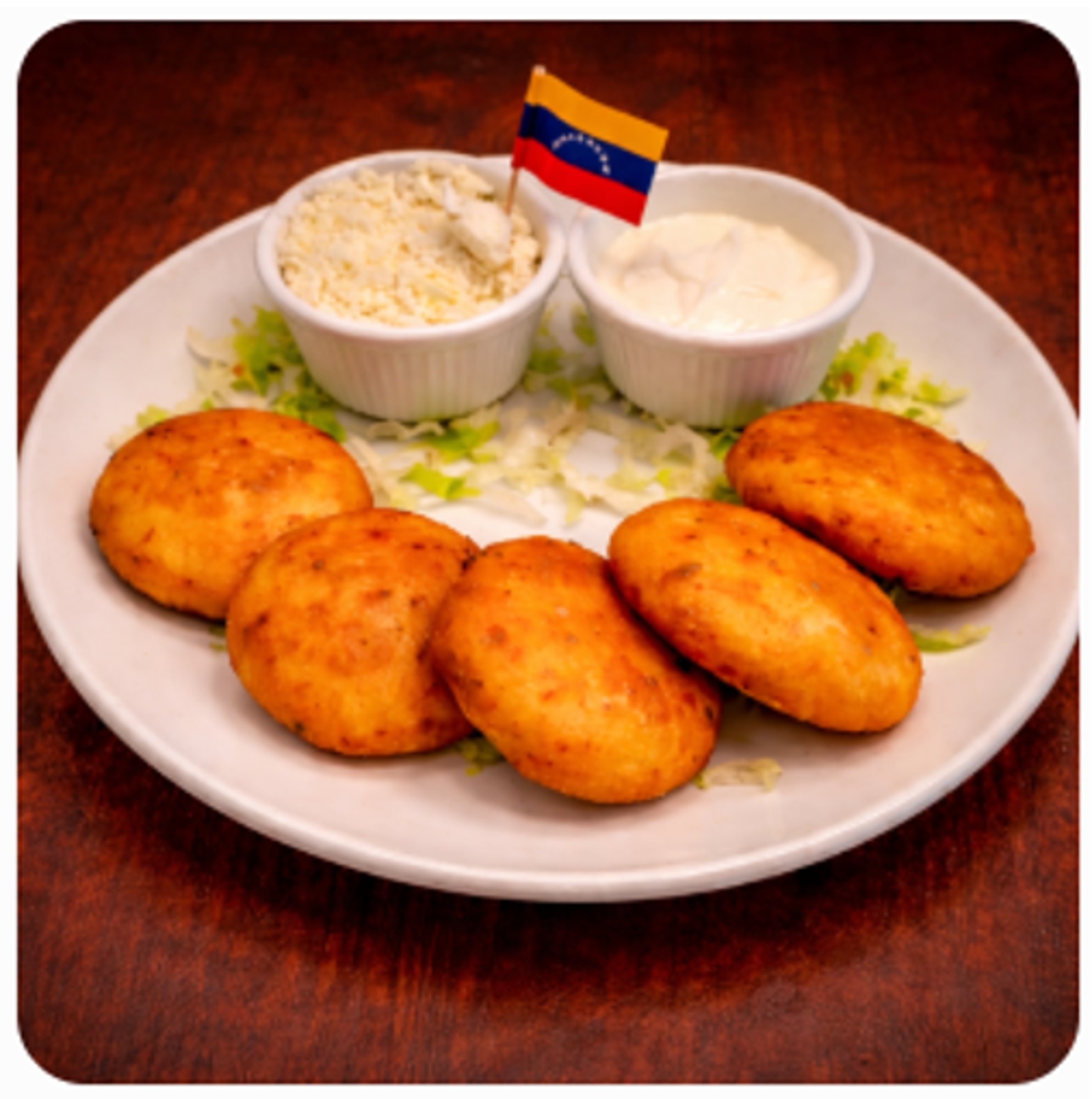Racion de Arepitas con Nata y Queso