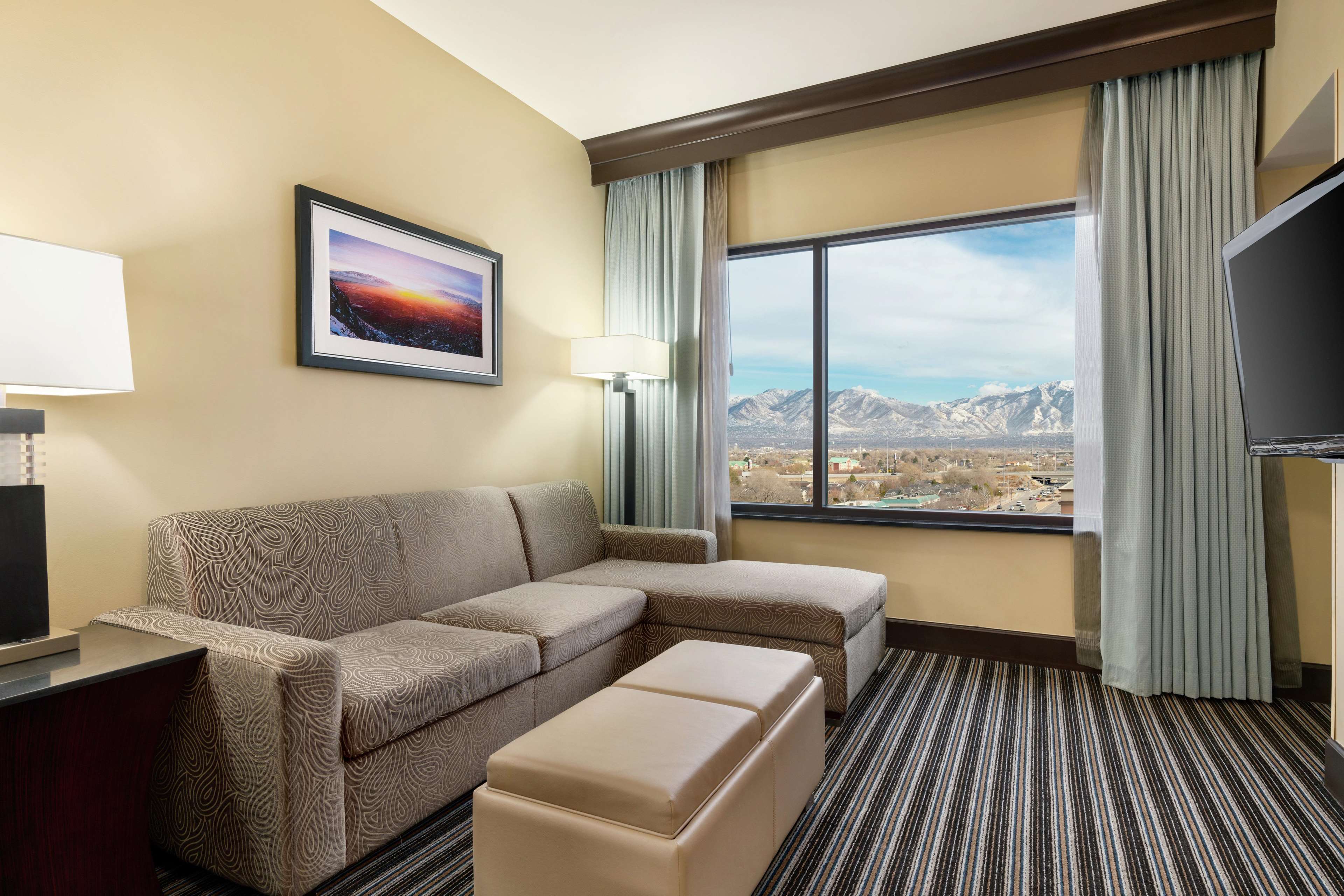 Embassy Suites by Hilton Salt Lake West Valley City Photo