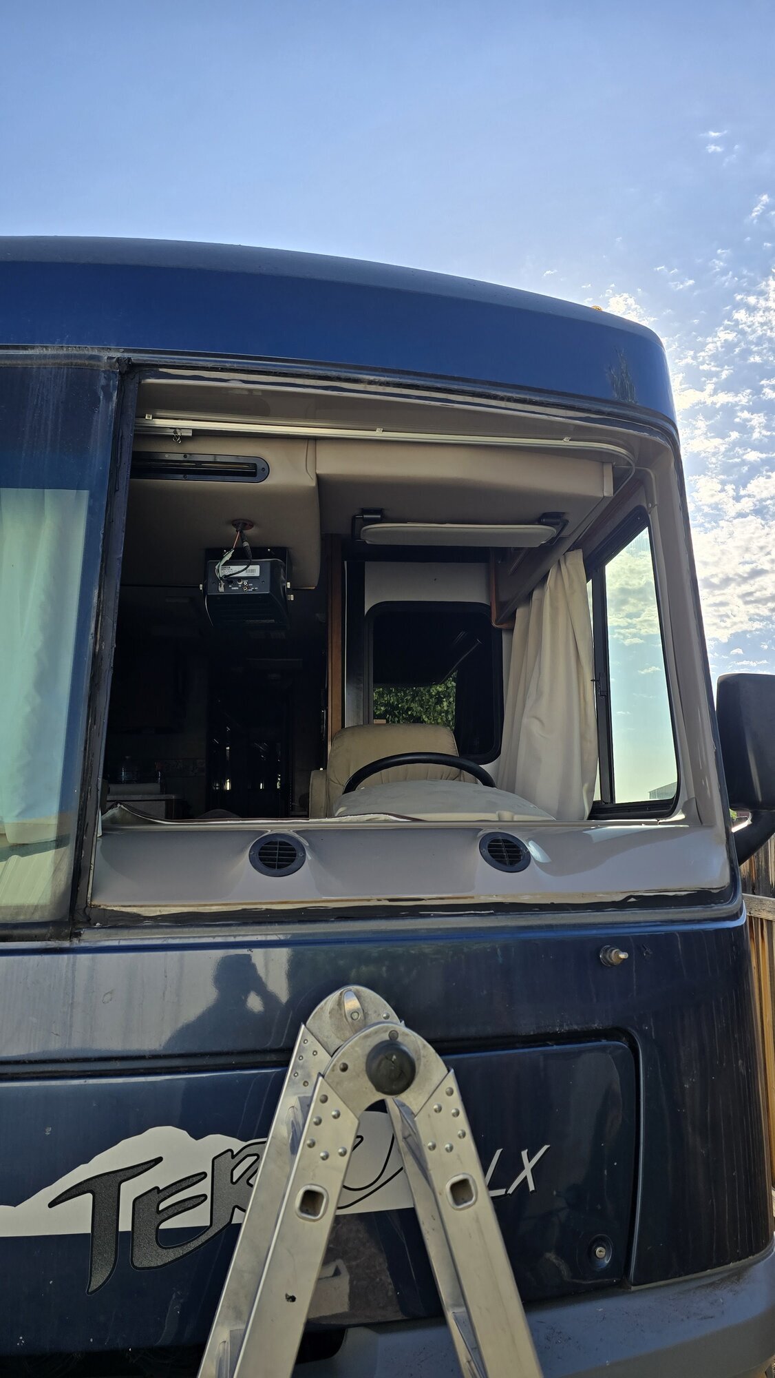 Precision RV Glass LLC Image