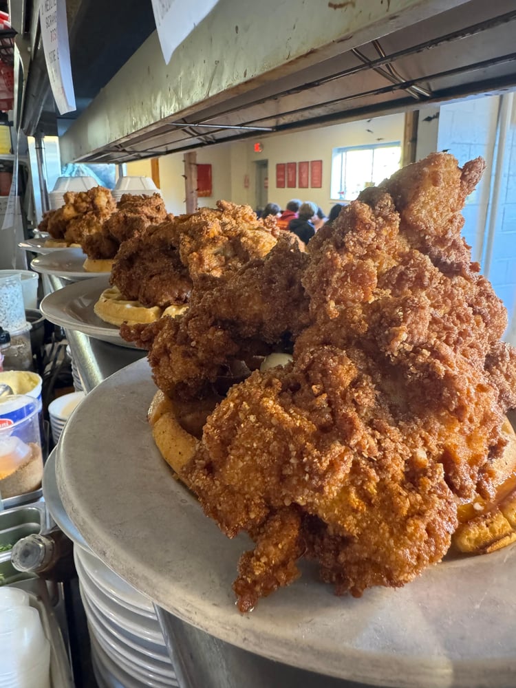CHICKEN & WAFFLES