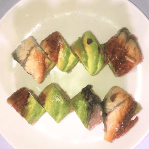 C17. Bahama Roll (8 Pieces)