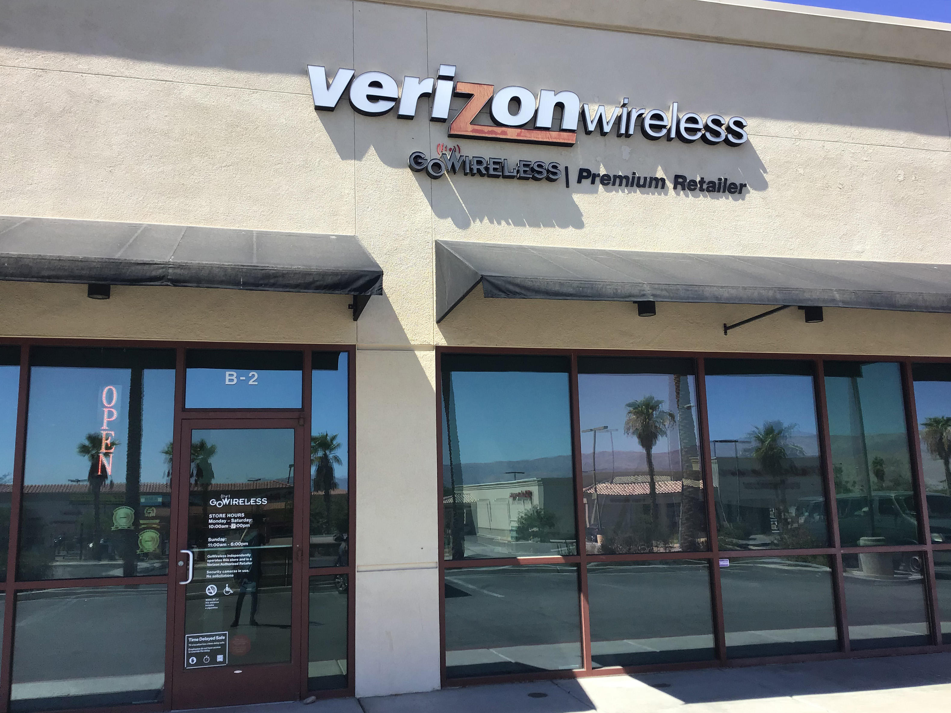 Verizon Authorized Retailer – GoWireless Photo