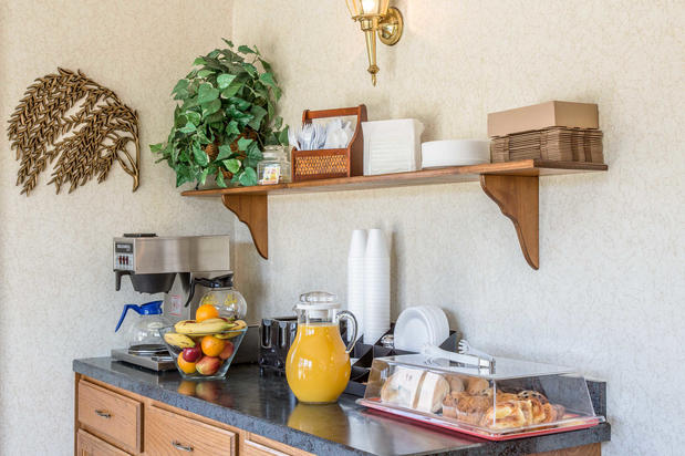 Images Rodeway Inn