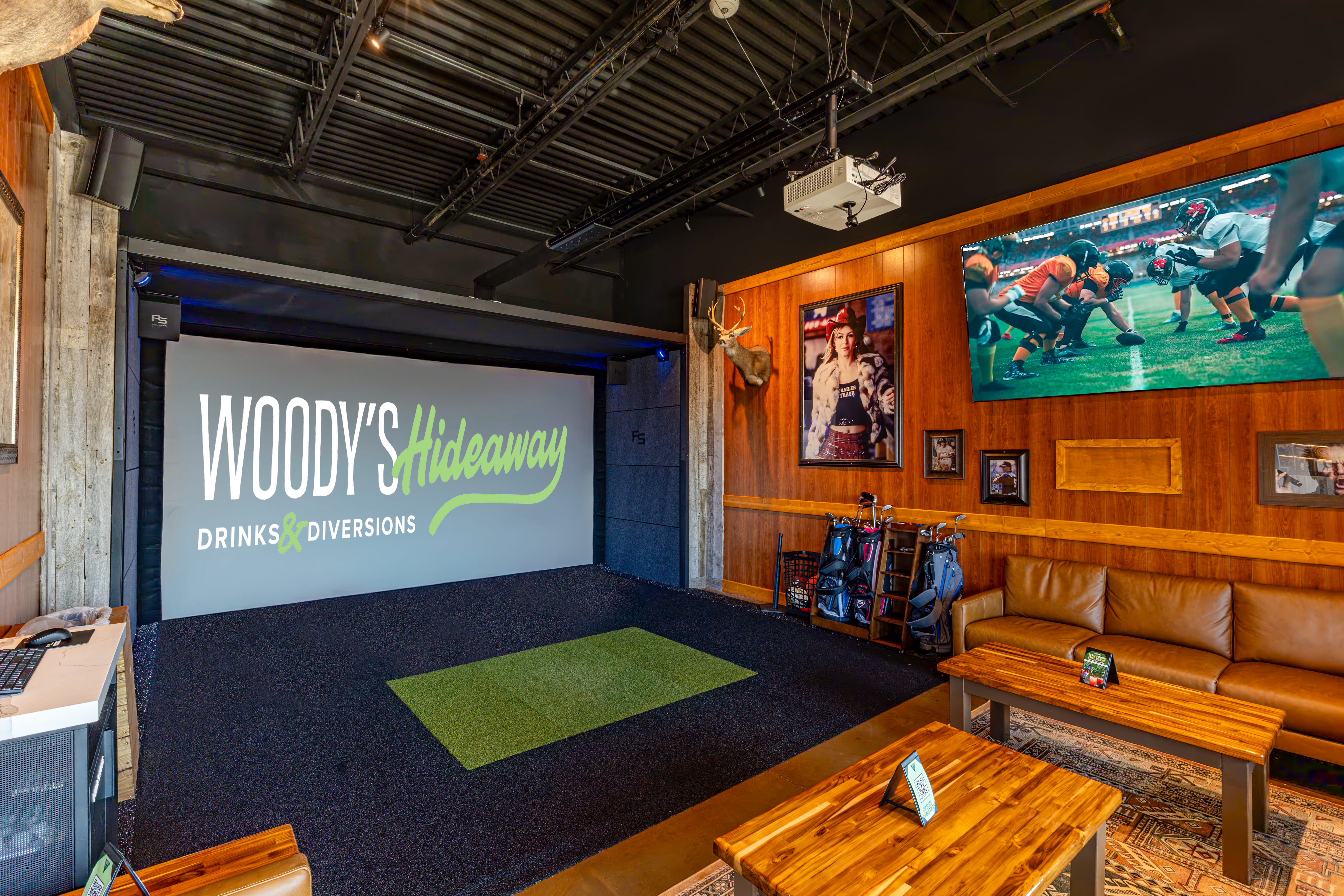 Woody's Hideaway Conroe Image