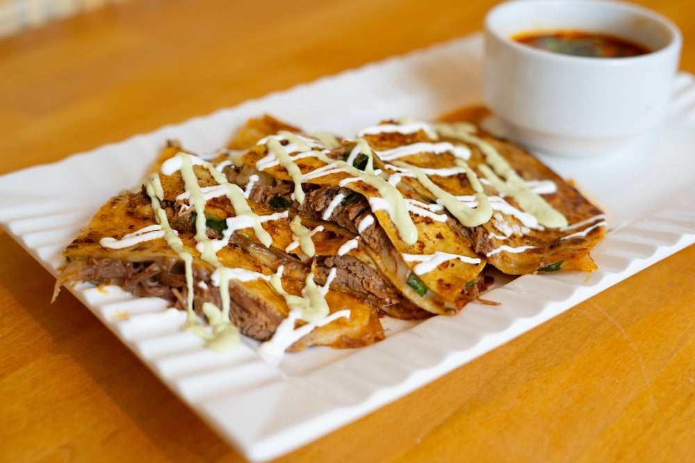 (L) Quesa Birria