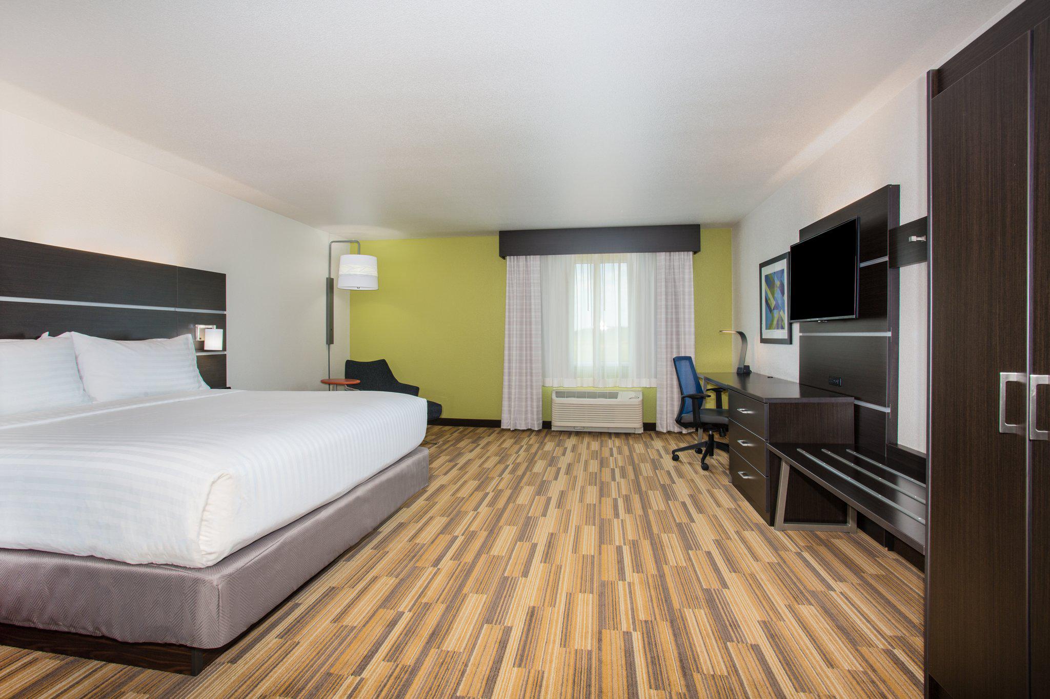 Holiday Inn Express & Suites Rapid City - Rushmore South Photo