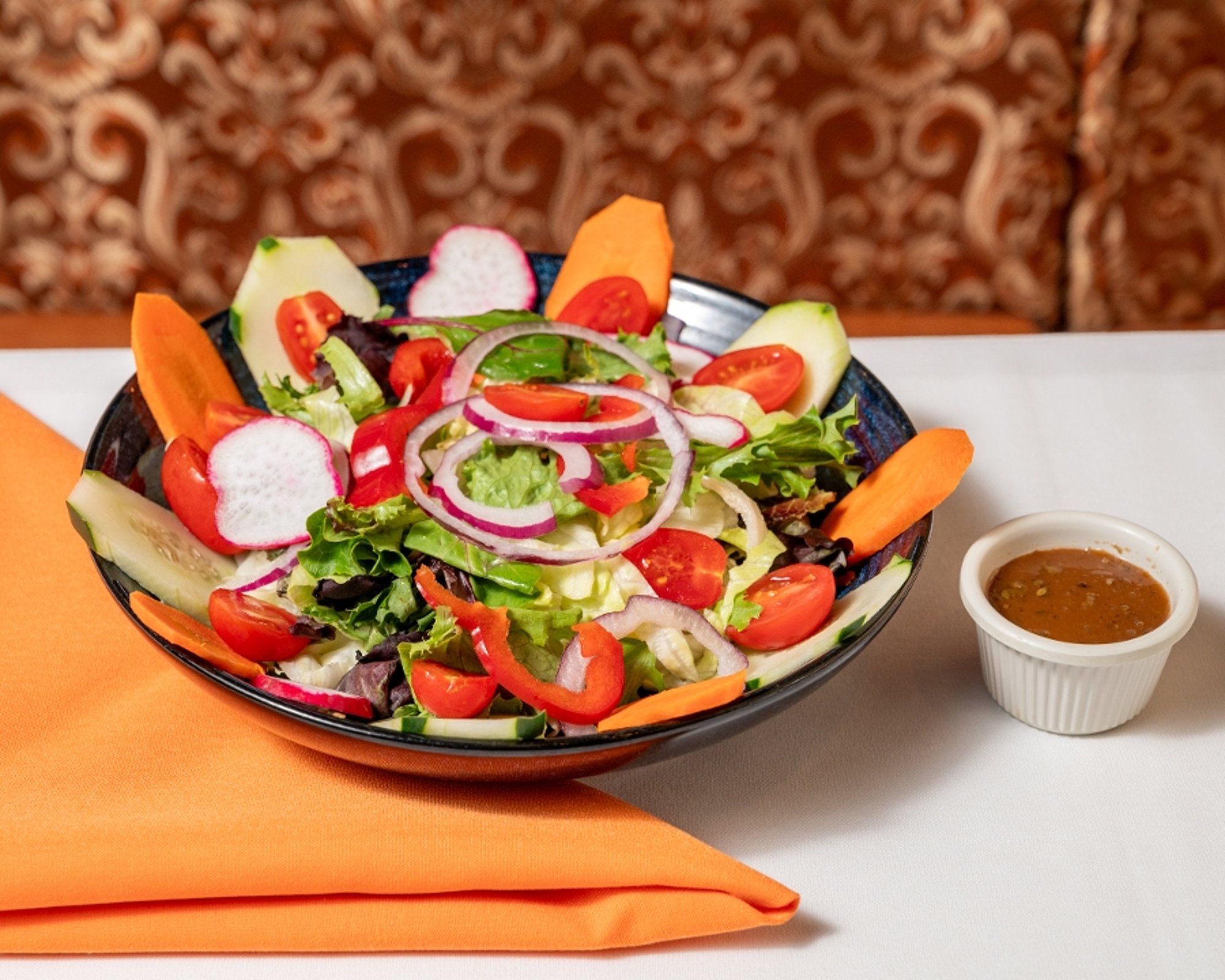 SLICED GREEN SALAD