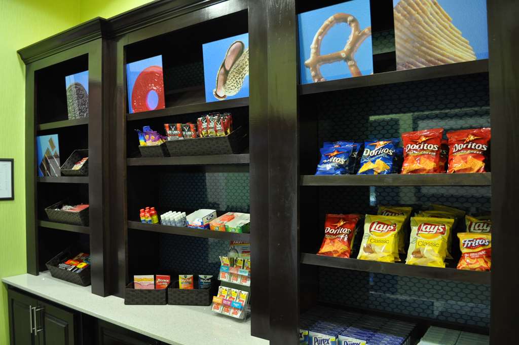 Hampton Inn Pleasanton Image