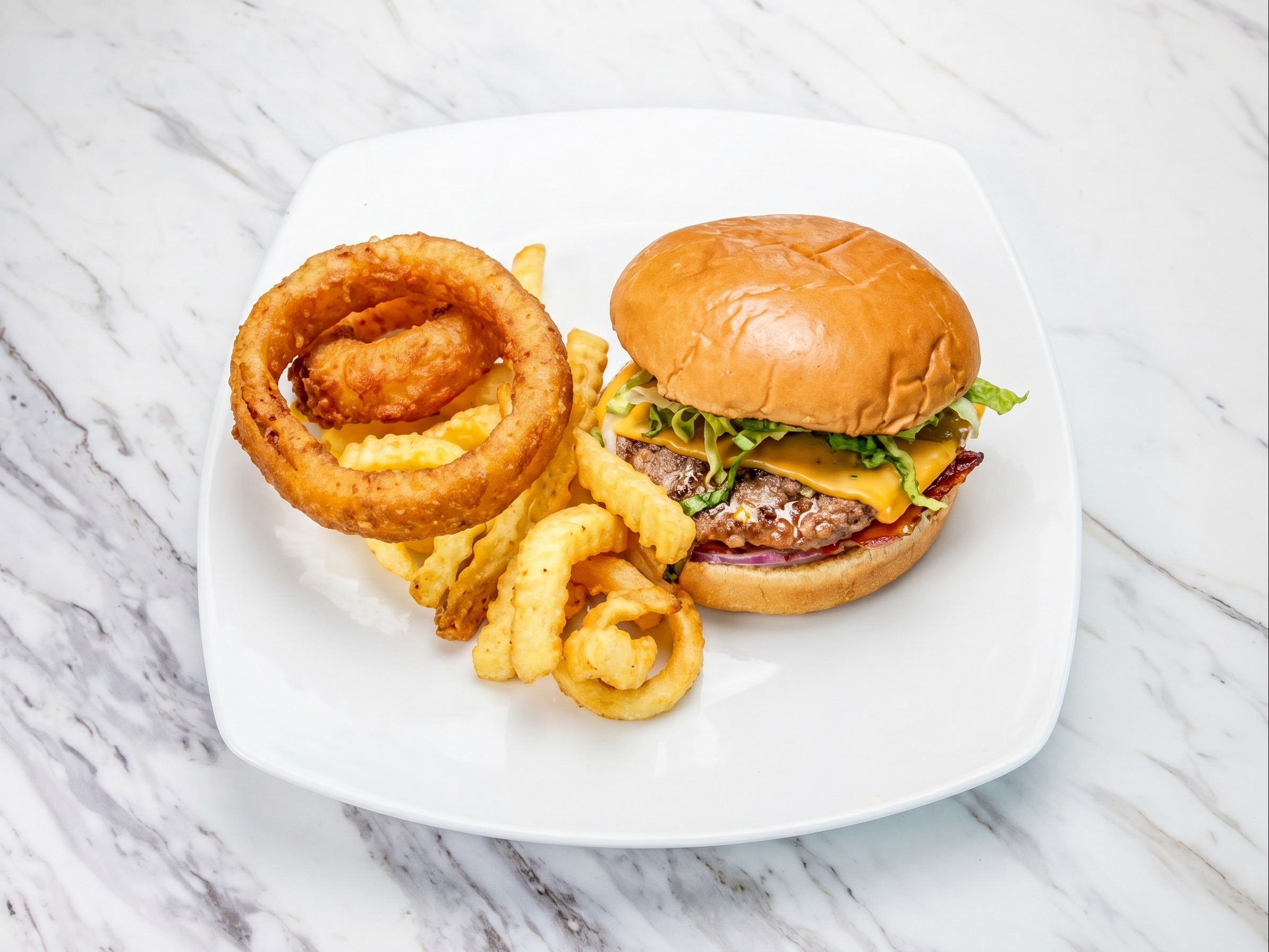 Cheese Burger 6 oz FF / Onion Rings