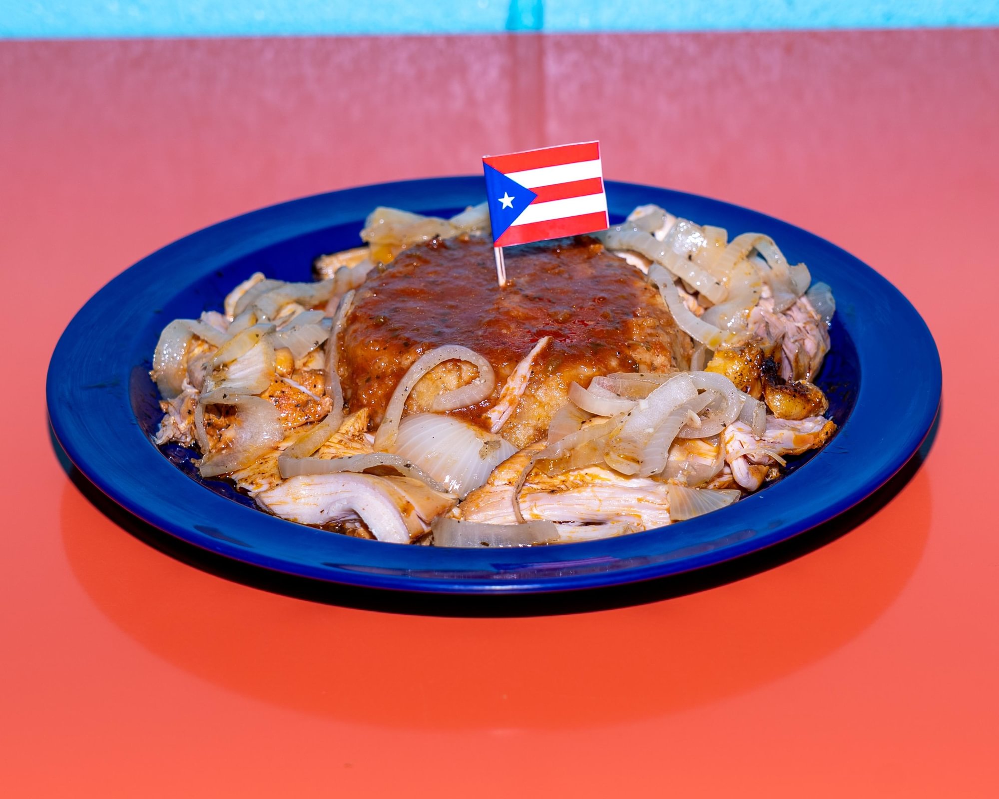 Mofongo Pollo Encebollado (Baked Chicken & Sautéed Onions)
