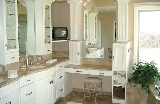 CE Smith Custom Cabinets & Countertops Photo