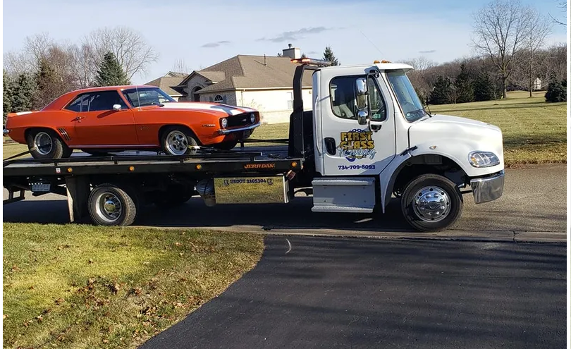 First Class Towing & Recovery Photo