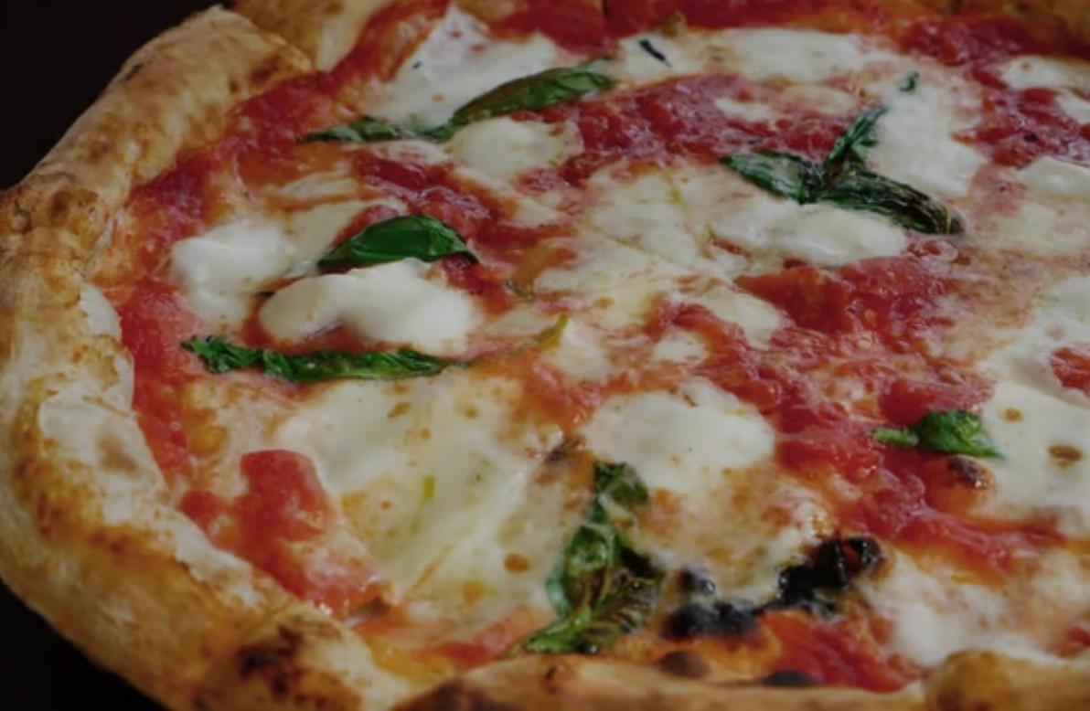 SM GLUTEN FREE SEXY PIZZA