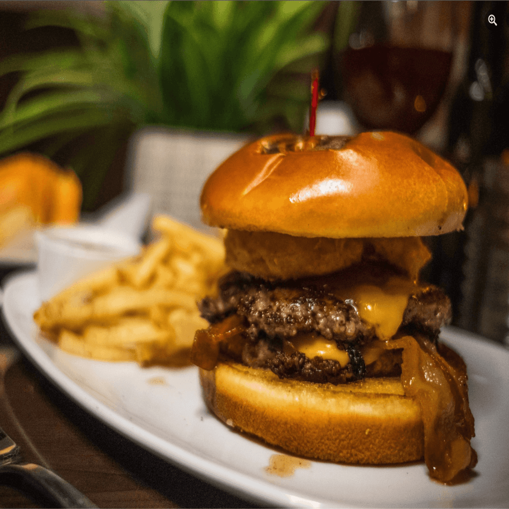 Smoked Bacon & Cheddar Burger