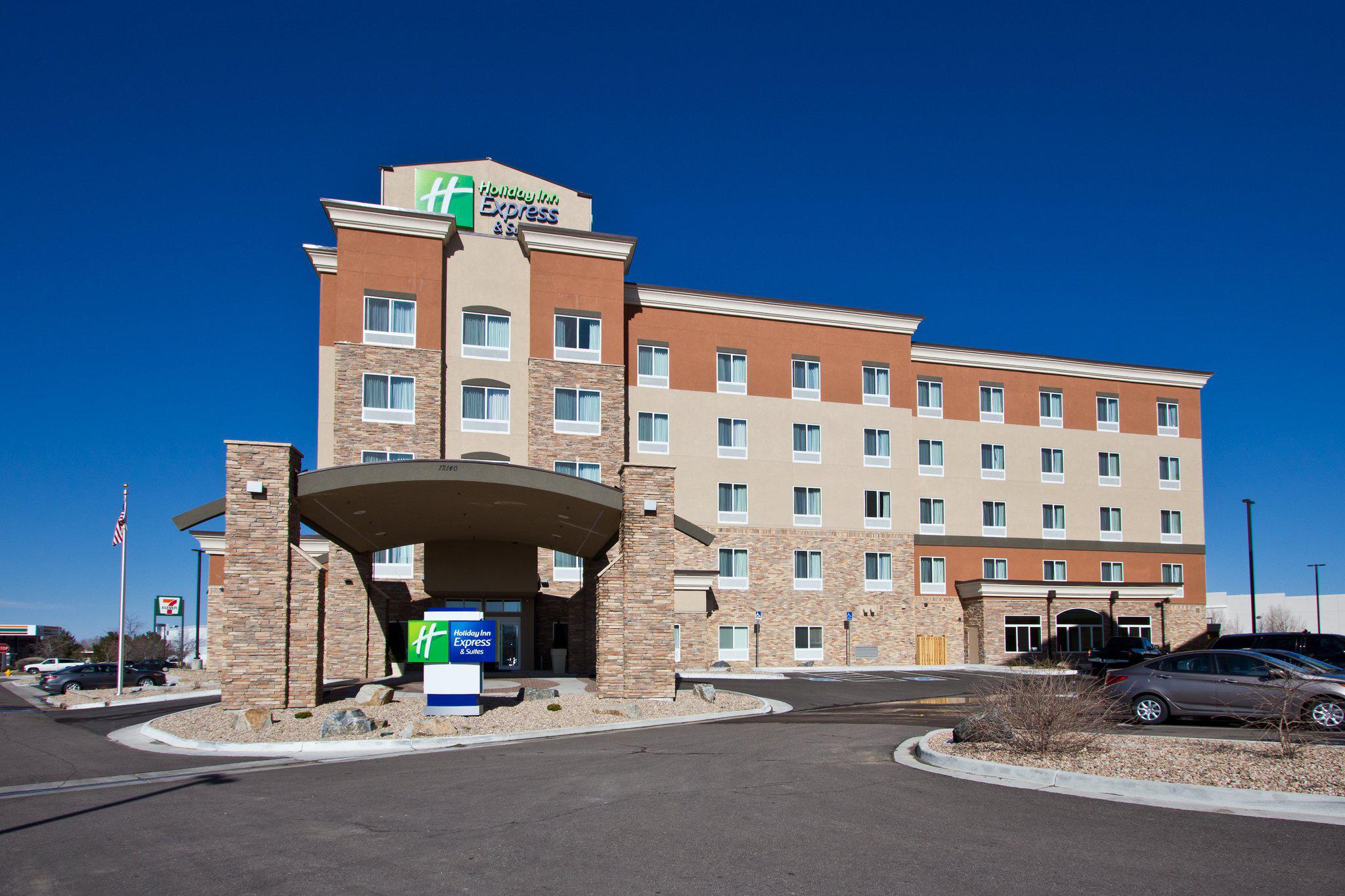 Holiday Inn Express & Suites Denver East-Peoria Street Photo