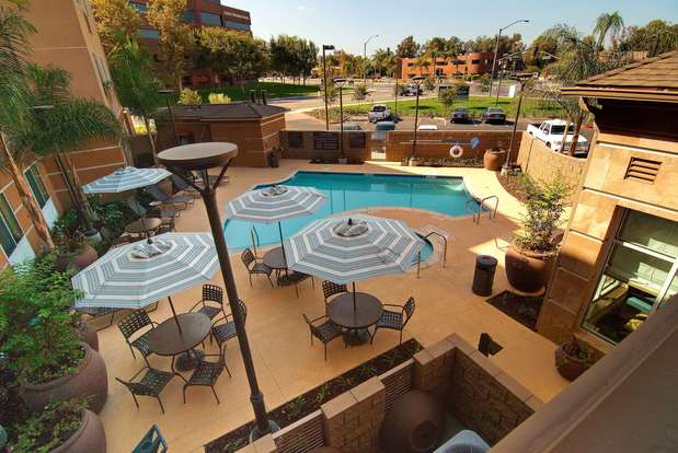 Images Hilton Garden Inn San Bernardino