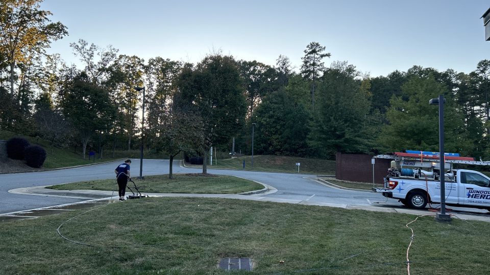 Window Hero Lake Norman Image