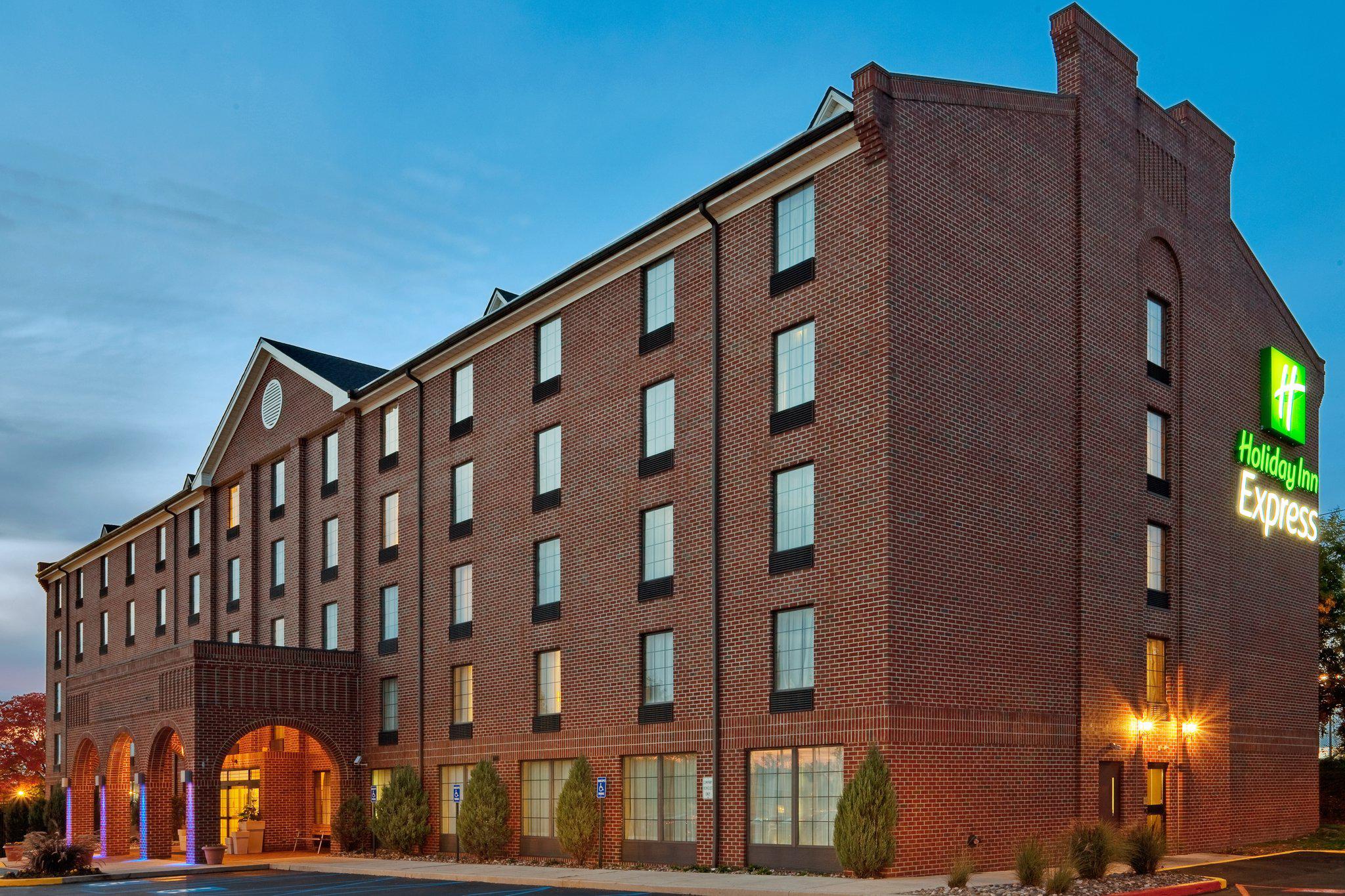 Holiday Inn Express Harrisburg East - Hershey Area Photo