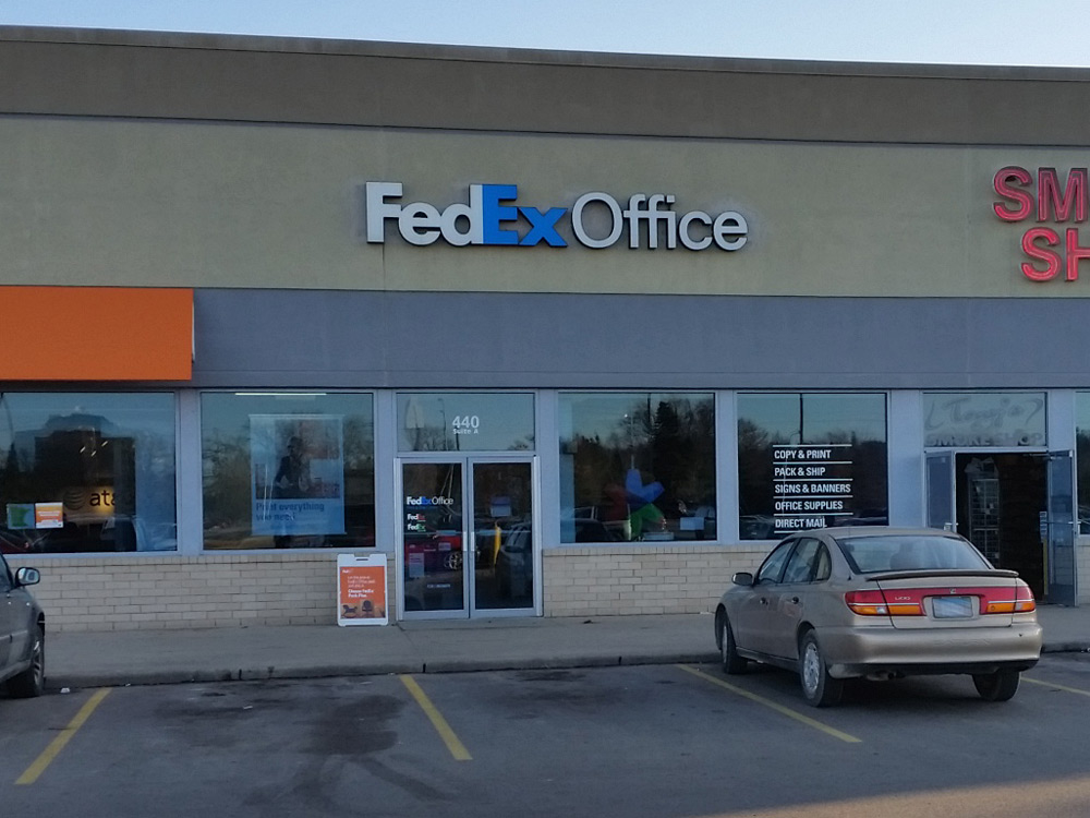 FedEx Office Print & Ship Center Photo