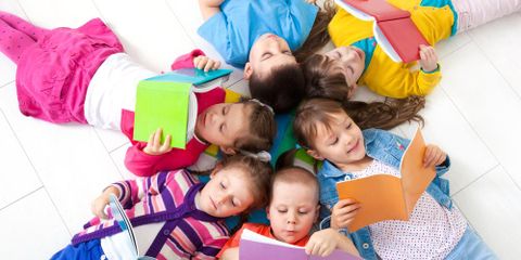 What Kind of Preschool Books Can You Read to Your Child?