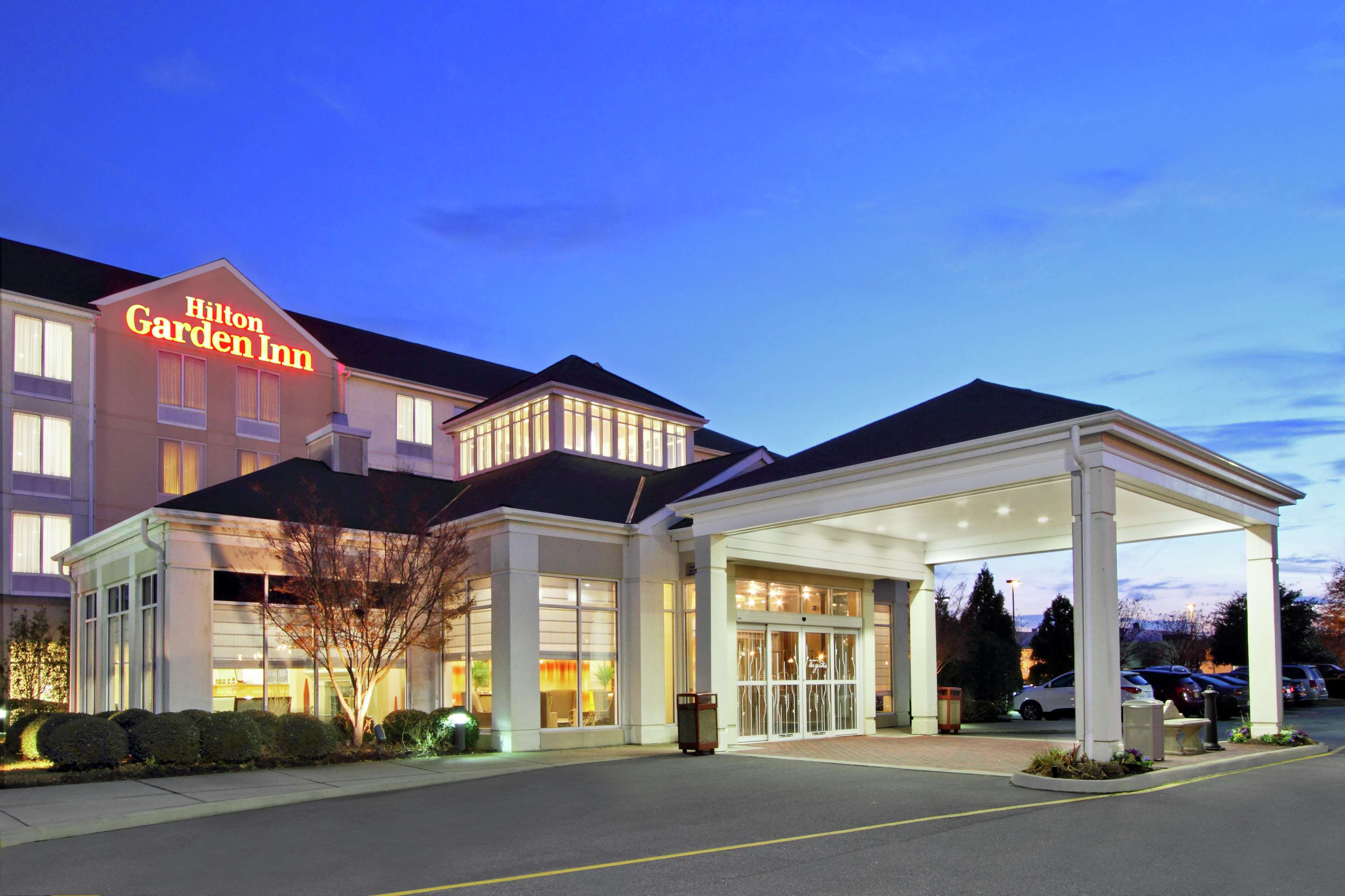 Hilton Garden Inn Chesapeake/Greenbrier Photo