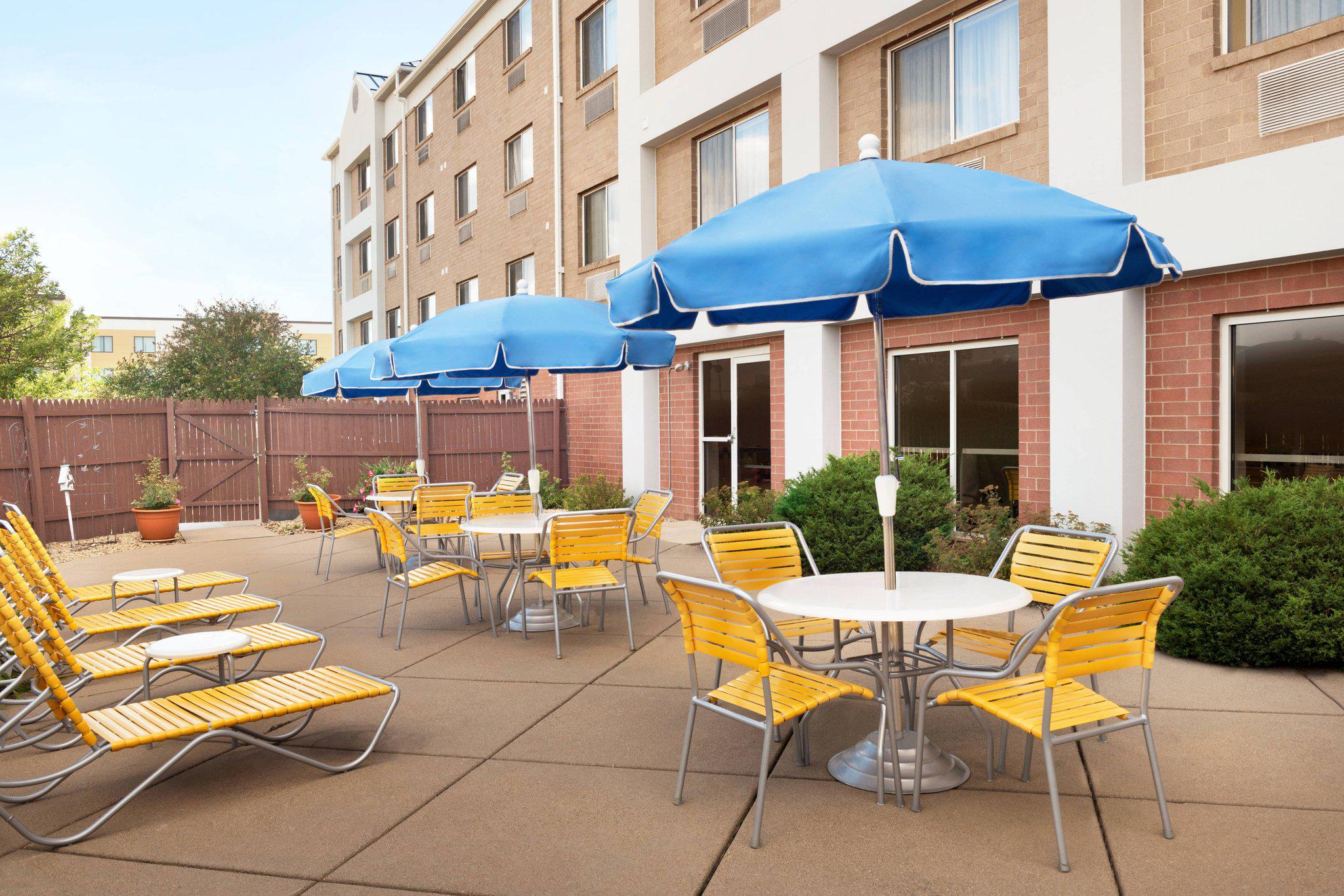 Fairfield Inn & Suites by Marriott Minneapolis Bloomington/Mall of America Photo