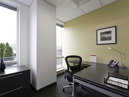 Regus - Kentucky, Louisville - Ormsby III Forest Green Photo