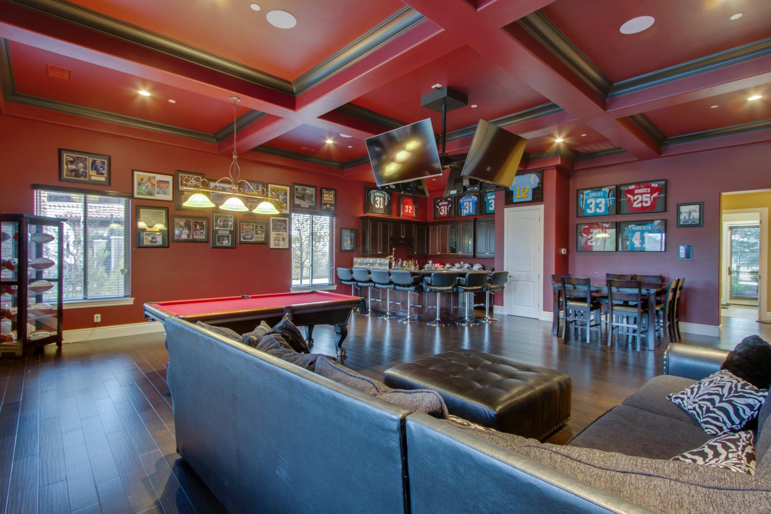 Peak Performance Realty Image