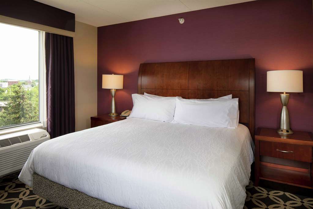 Hilton Garden Inn Auburn Riverwatch Image