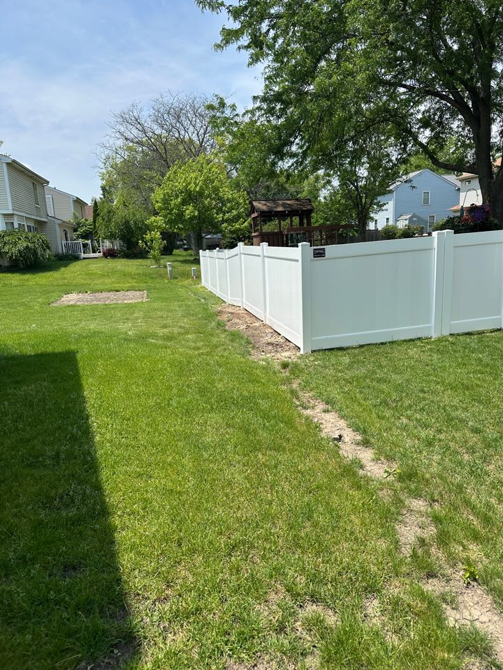 Top Rail Fence Naperville Image