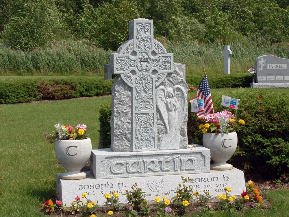 Buying a memorial is not like buying a pair of shoes or an airline ticket. It is best conducted face-to-face and heart-to-heart. As North America’s largest memorial manufacturer, employing the finest 