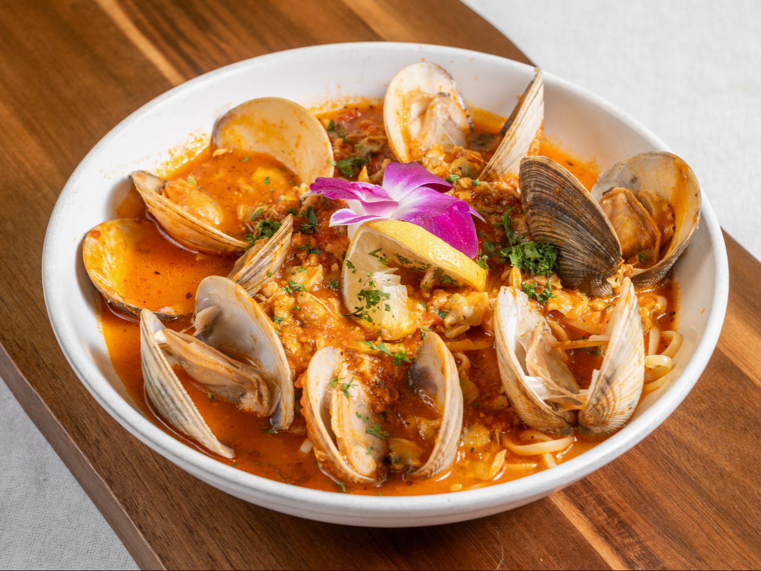 Linguini Alla Vongole Rosso