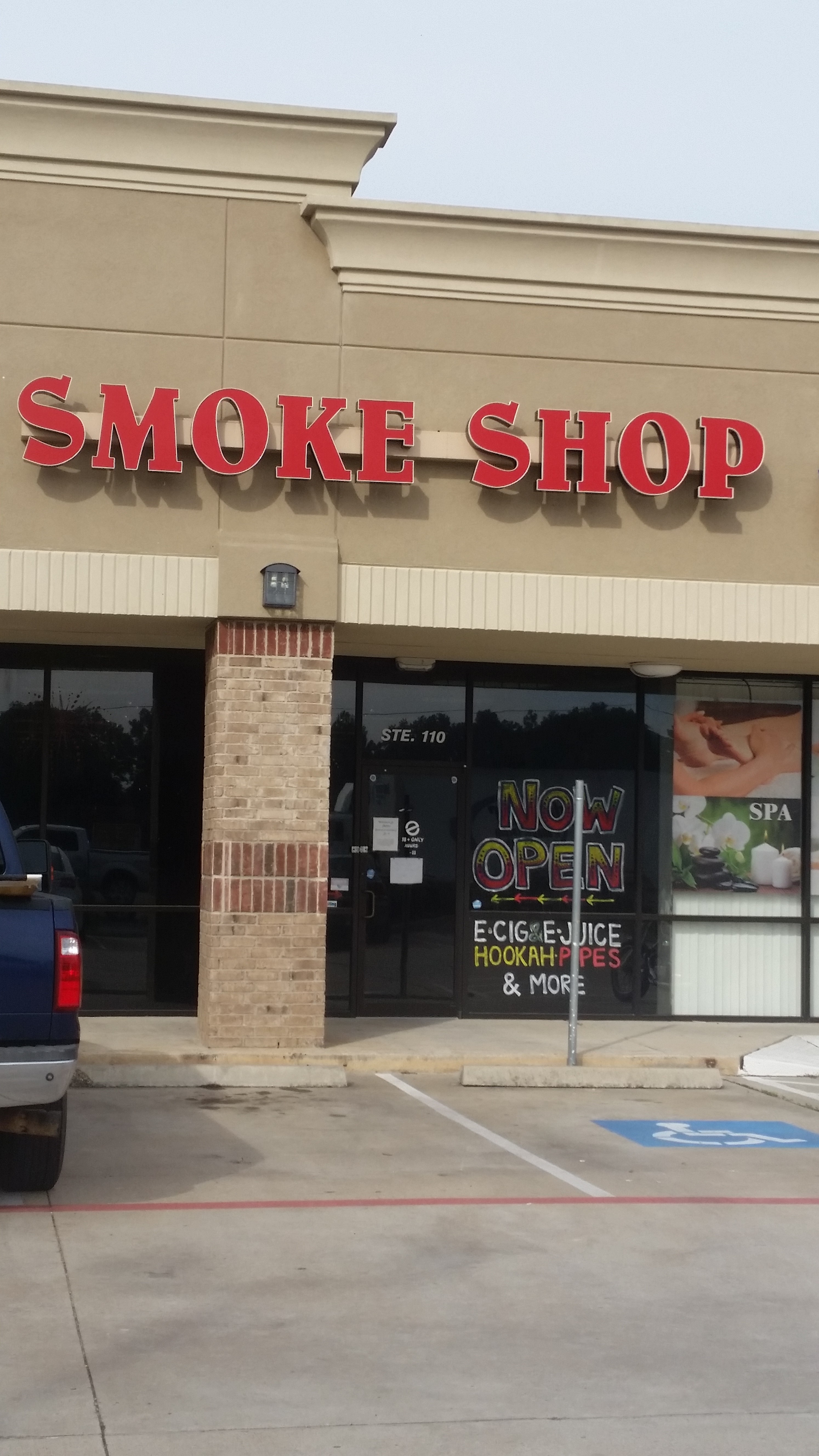 EZ Rollers Smoke Shop Image