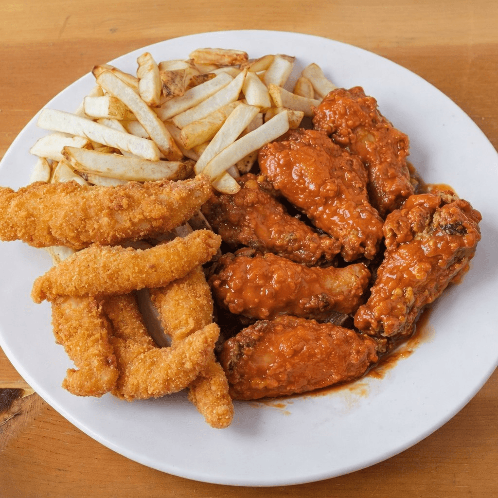 12 Party Wings & 1 Lb Fish Family Special