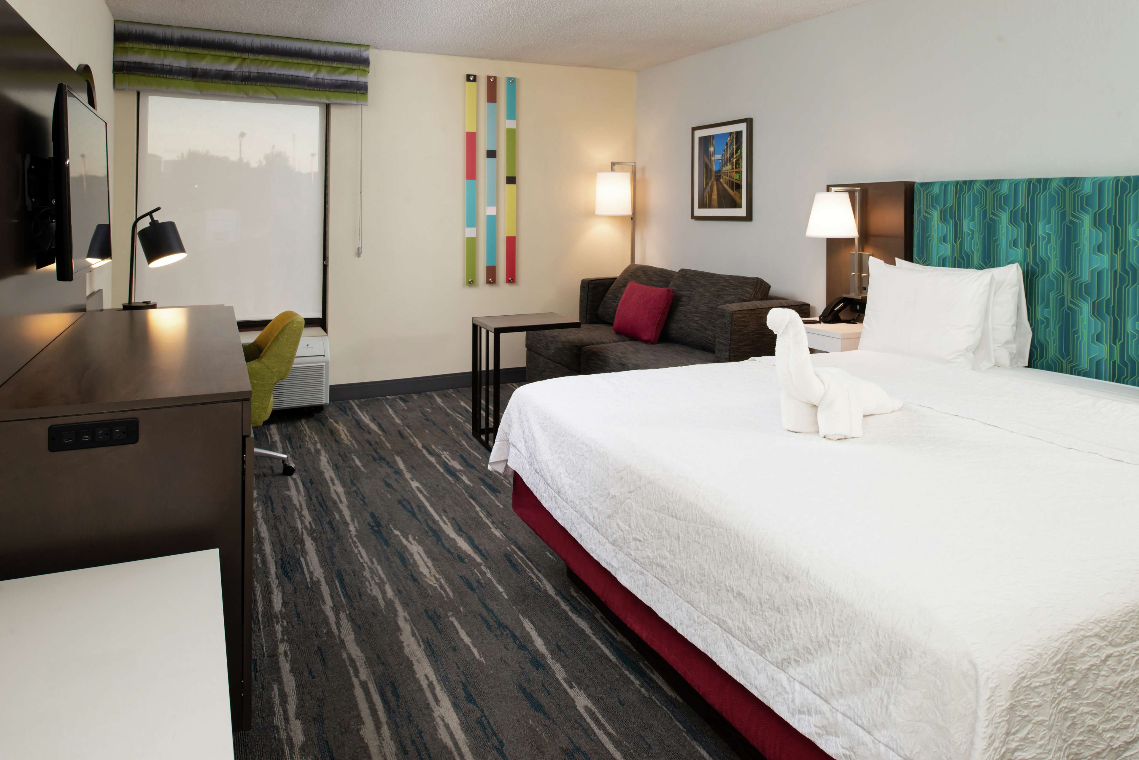 Hampton Inn Greensboro-Airport Photo