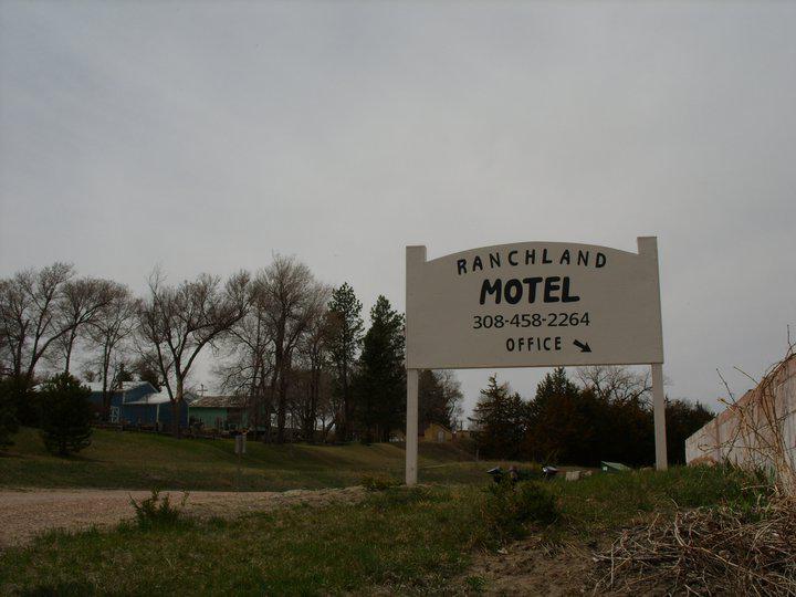 Ranchland Motel Logo