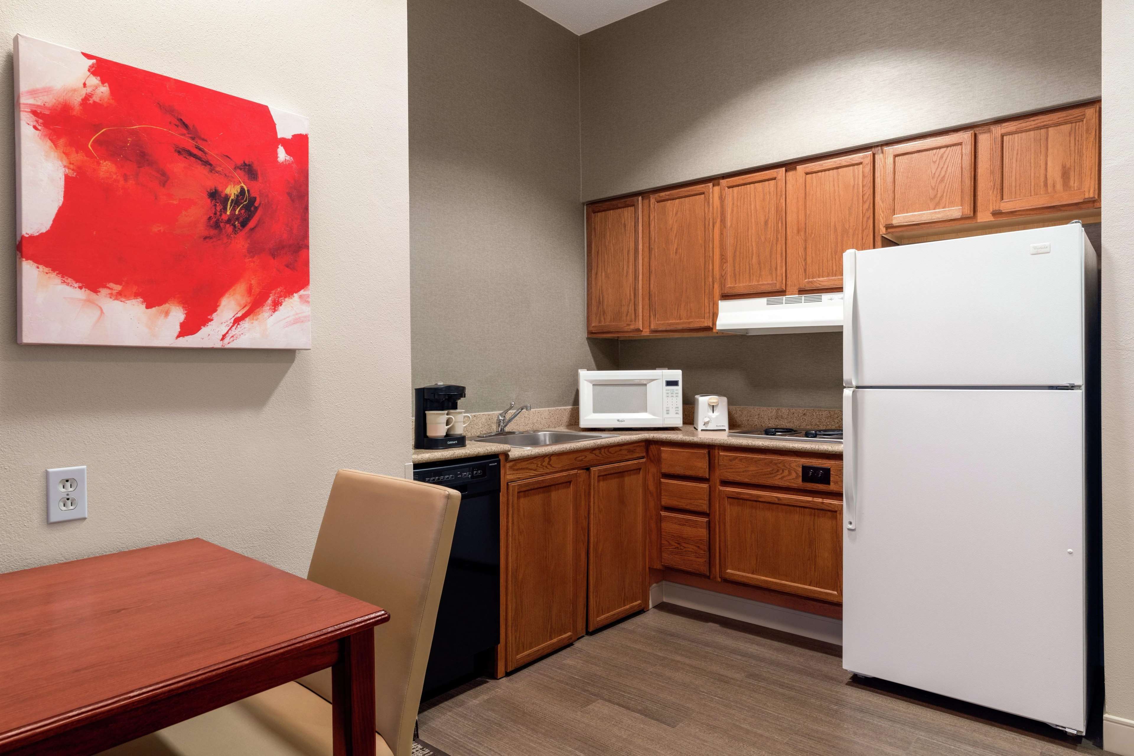 Homewood Suites by Hilton Providence-Warwick Photo