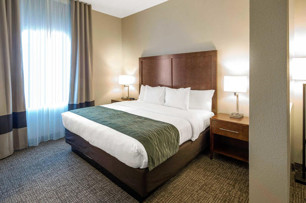 Images Comfort Inn & Suites