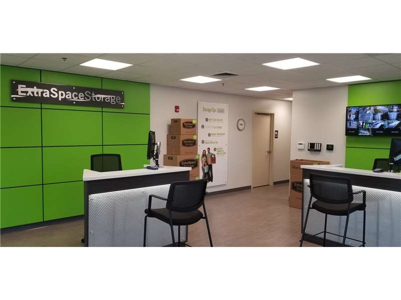 Images Extra Space Storage